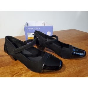 Karen Scott Heeled Dress Shoes,  7 1/2 Wide NIB